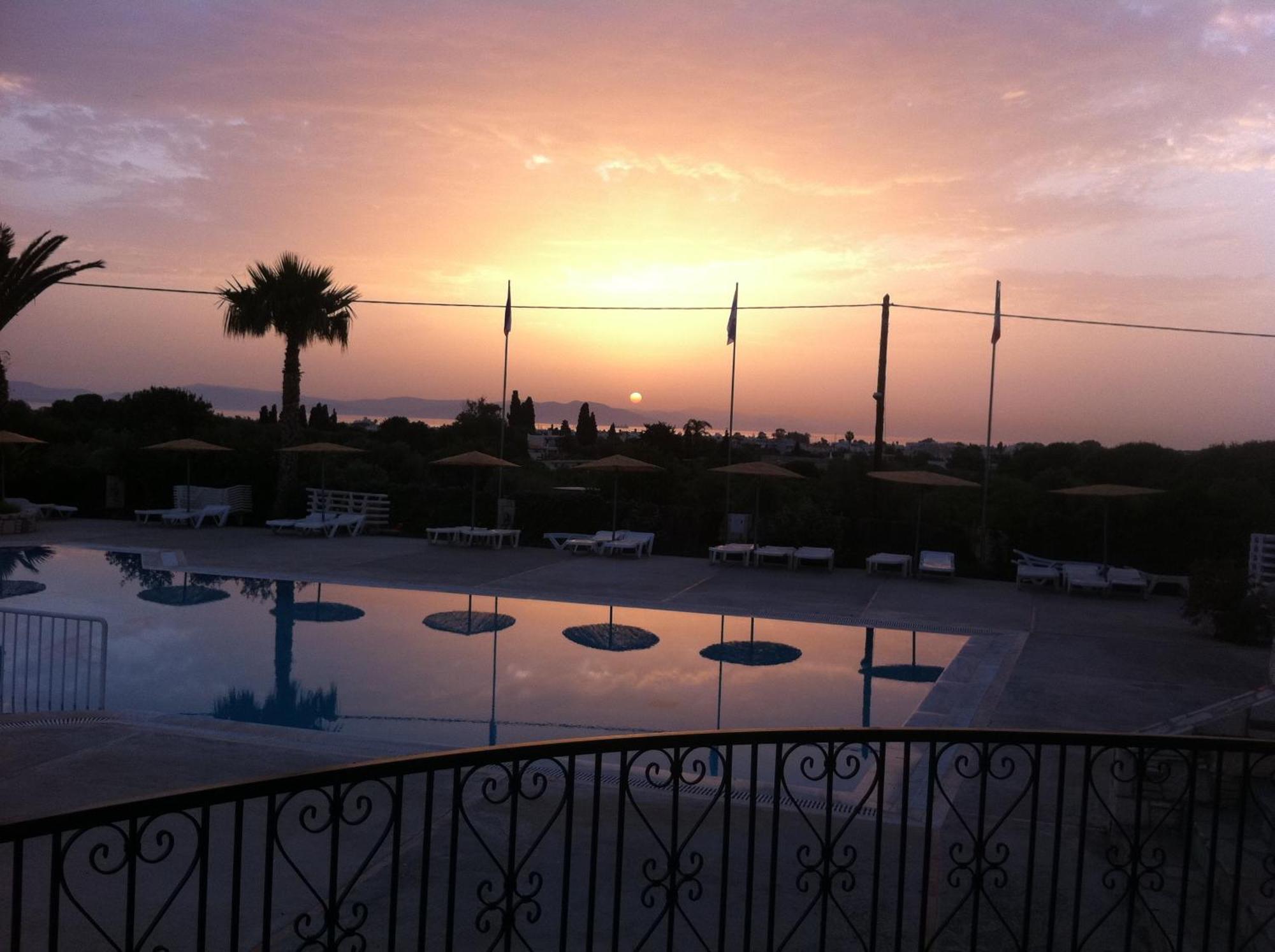 Ampavris Family Apartments Kos Exterior photo