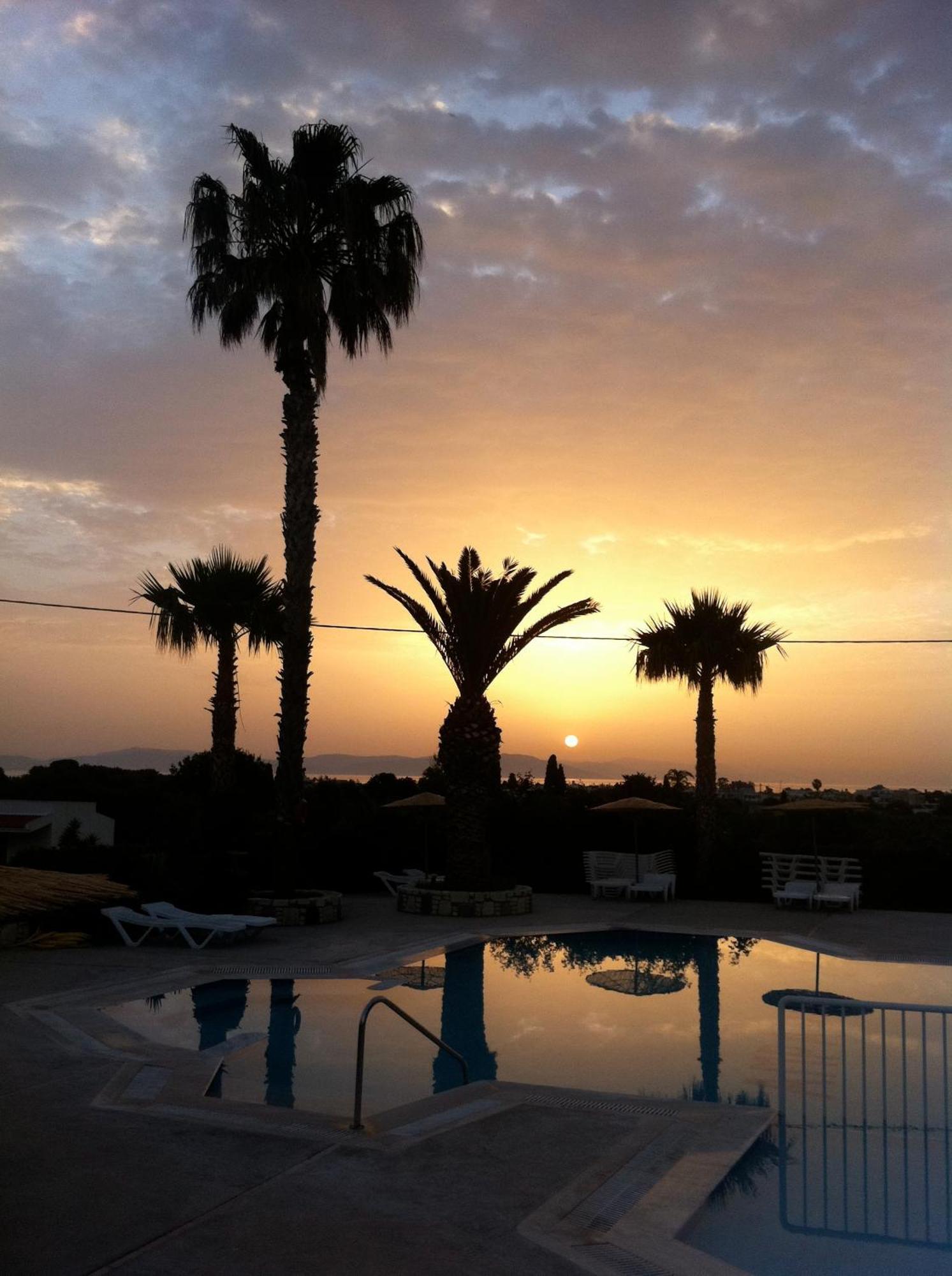 Ampavris Family Apartments Kos Exterior photo